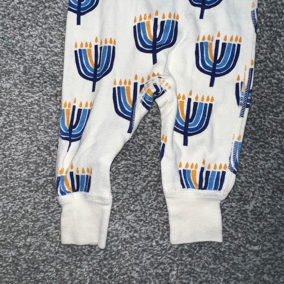 Hanna Andersson Baby Zip Sleeper Menorah One Piece 0-3 months - Picture 8 of 12